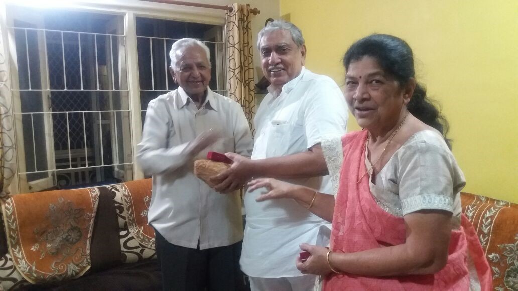 દિનેશભાઇ શાહ